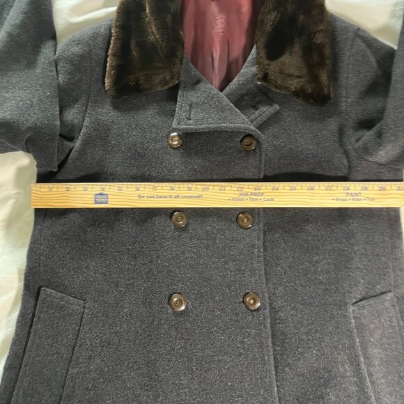 Vintage Benetton Wool Coat w/ Faux Fur Collar — Double Breasted Gray - Picture 11 of 16